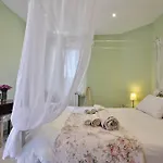 La 3*